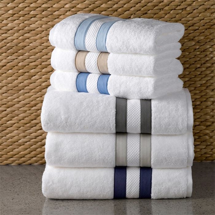 Dobby Border Hotel Towels
